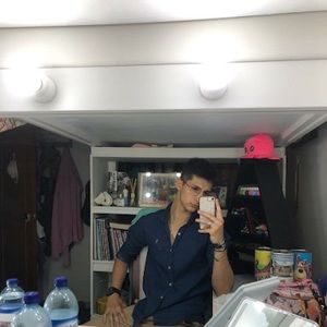 Meet your Posher, Juan esteban